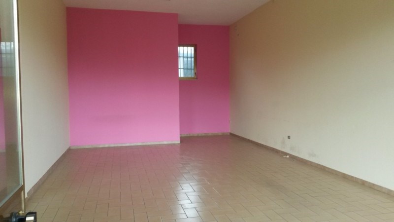 locale commerciale in affitto a Montesilvano