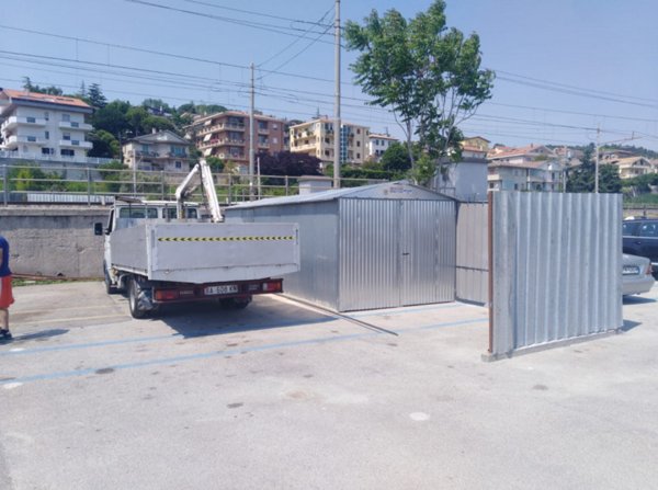 negozio in affitto a Montesilvano