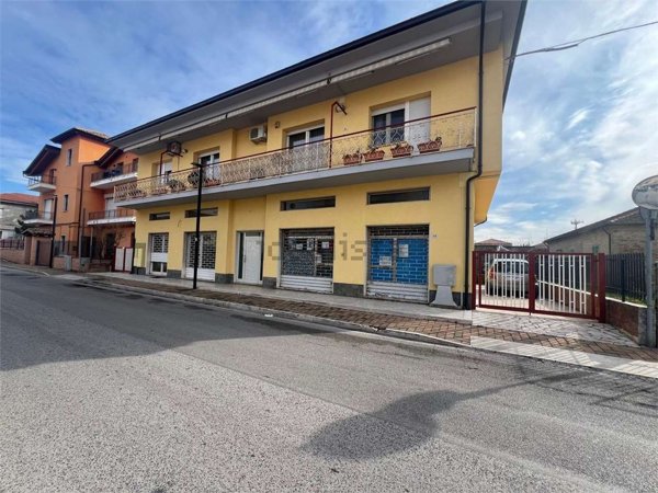 locale commerciale in affitto a Montesilvano
