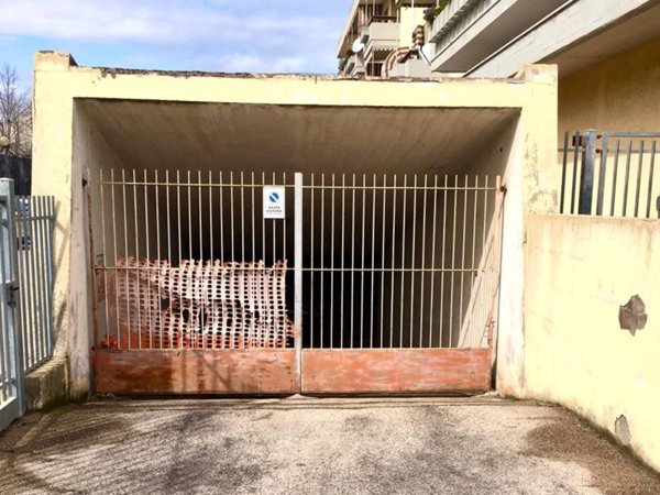 locale commerciale in affitto a Montesilvano