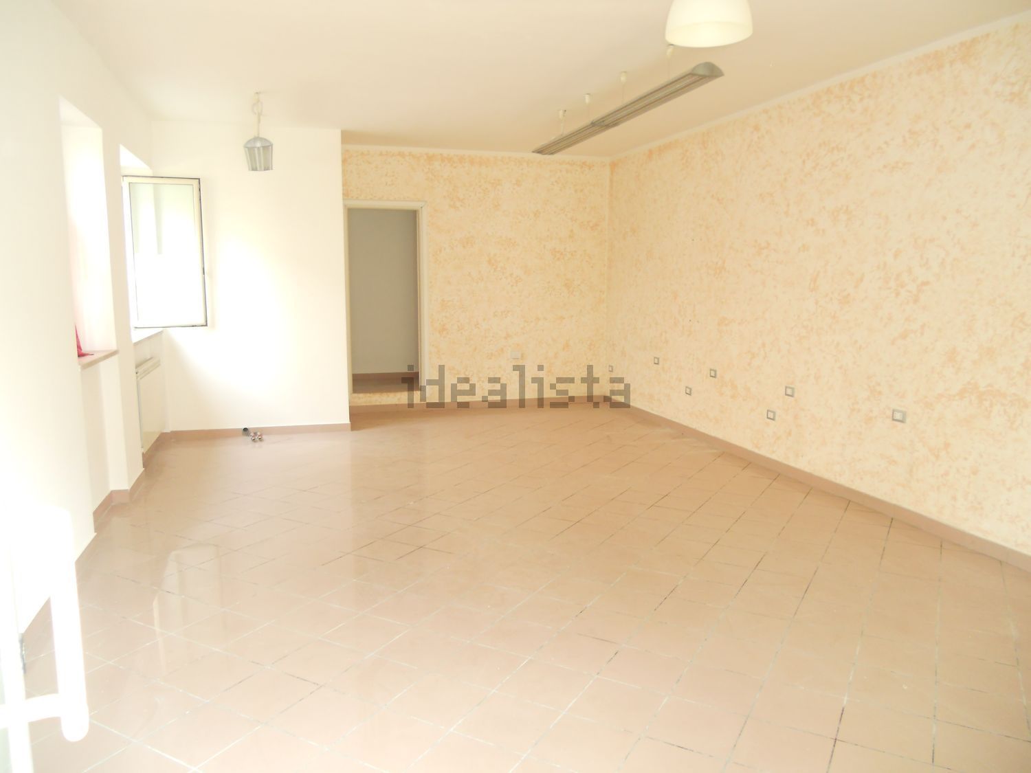 negozio in affitto a Montesilvano