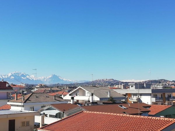 appartamento in affitto a Montesilvano in zona Montesilvano Colle