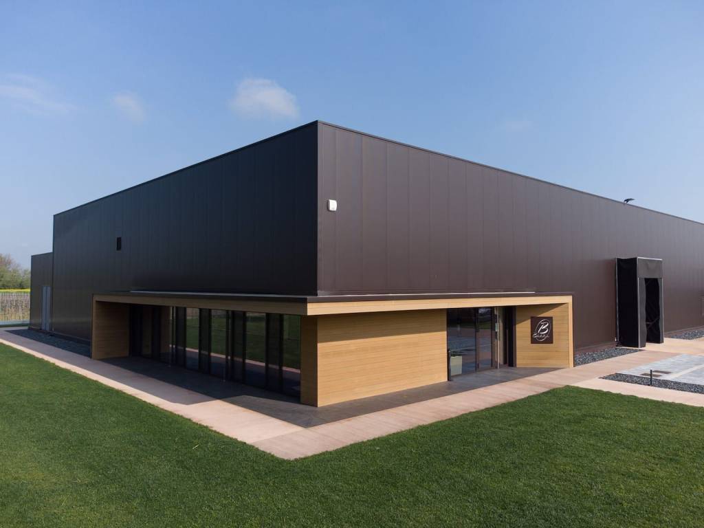 locale commerciale in affitto a Montesilvano