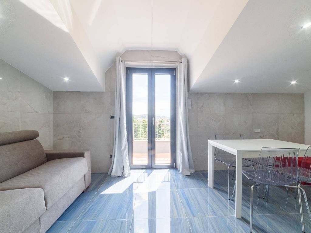 appartamento in affitto a Montesilvano in zona Villa Carmine