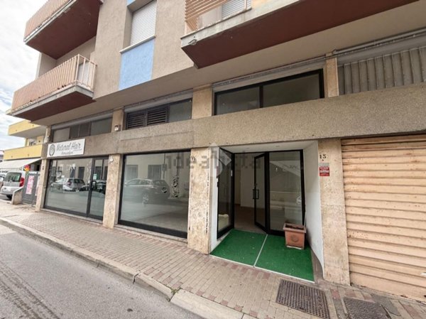negozio in affitto a Montesilvano