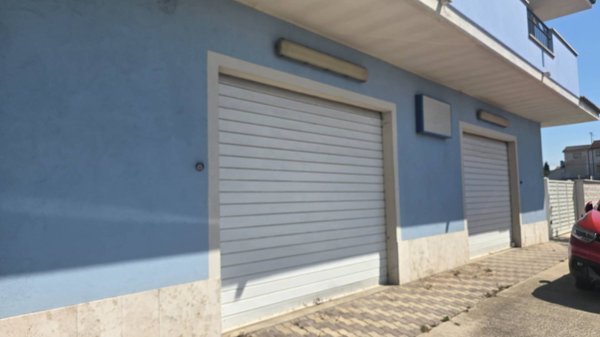 locale commerciale in affitto a Montesilvano