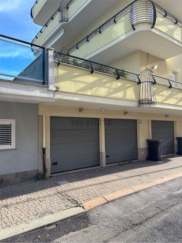 box auto in affitto a Montesilvano