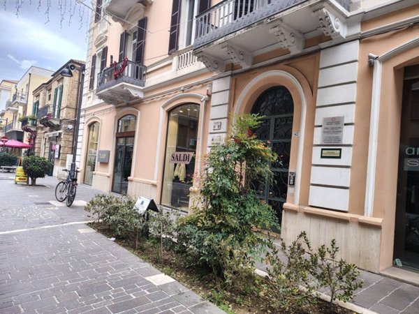 ufficio in affitto a Pescara in zona Centro Città