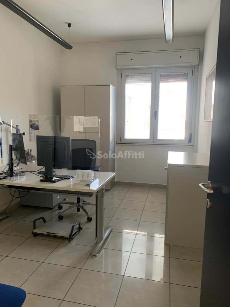 ufficio in affitto a Pescara in zona Centro Città
