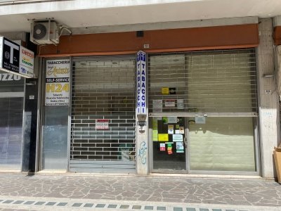 negozio in affitto a Pescara in zona Centro Città