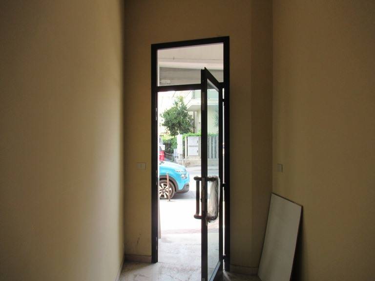 locale commerciale in affitto a Pescara in zona Ospedale