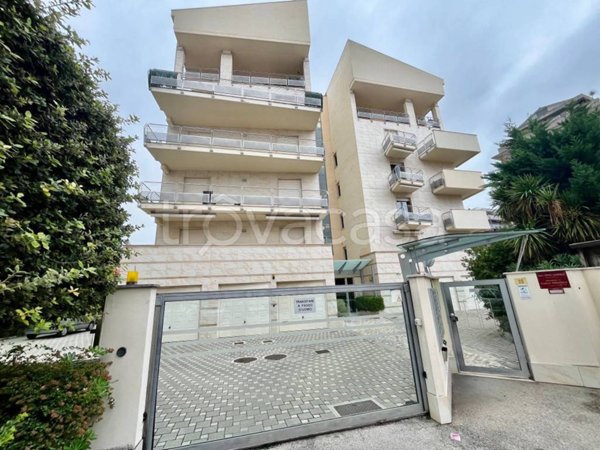 appartamento in affitto a Pescara in zona Porta Nuova