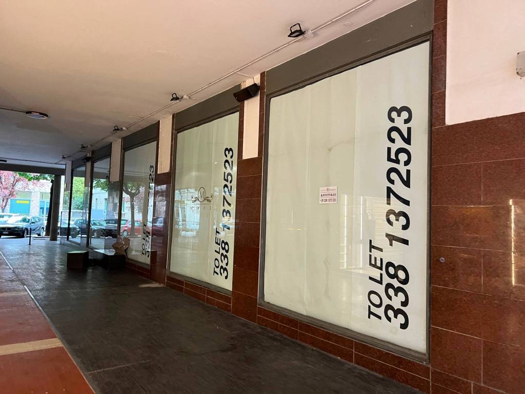 negozio in affitto a Pescara