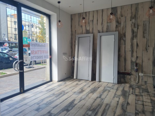locale commerciale in affitto a Pescara
