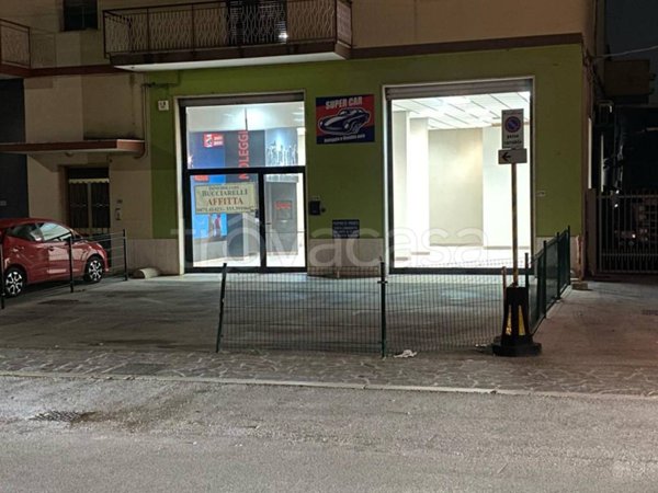 negozio in affitto a Pescara