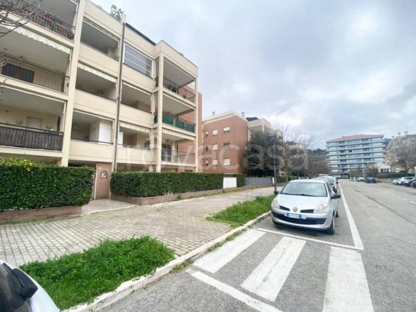 appartamento in affitto a Pescara in zona San Silvestro Spiaggia