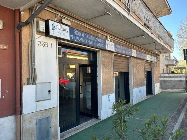 negozio in affitto a Pescara in zona Porta Nuova