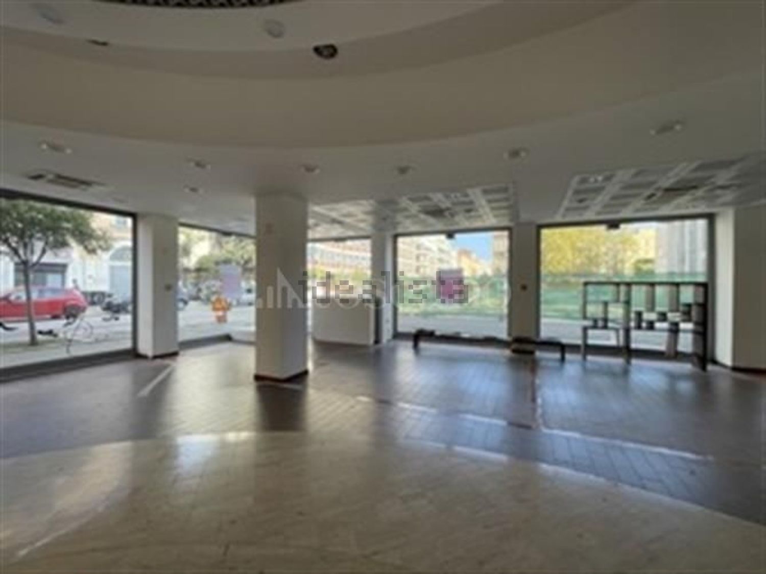locale commerciale in affitto a Pescara in zona Porta Nuova