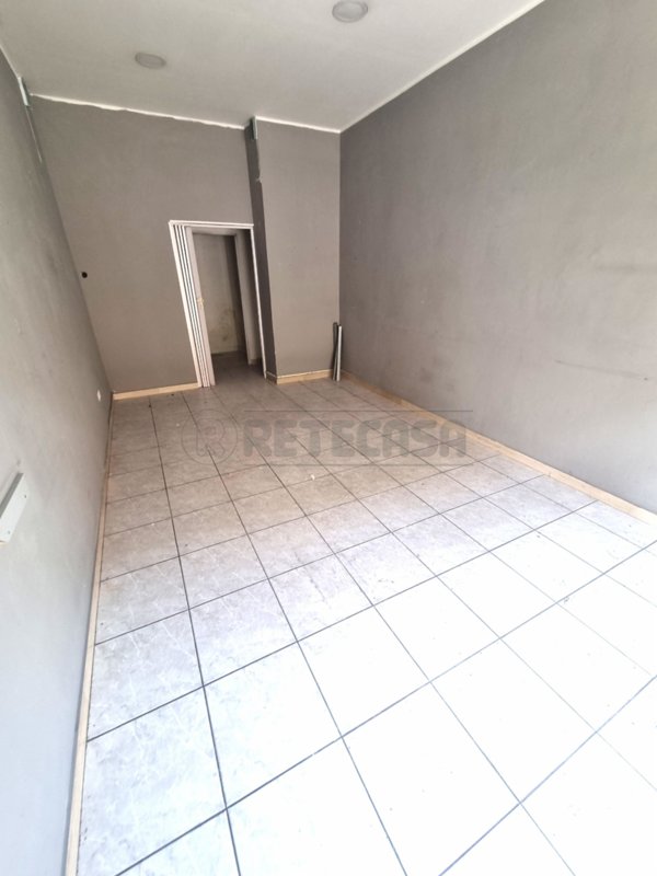 locale commerciale in affitto a Pescara