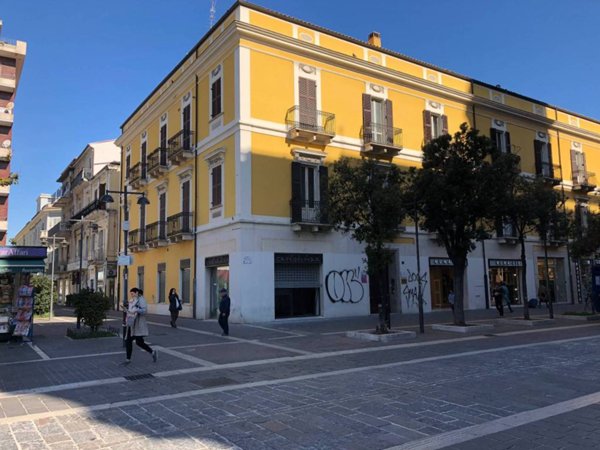 ufficio in affitto a Pescara in zona Centro Città