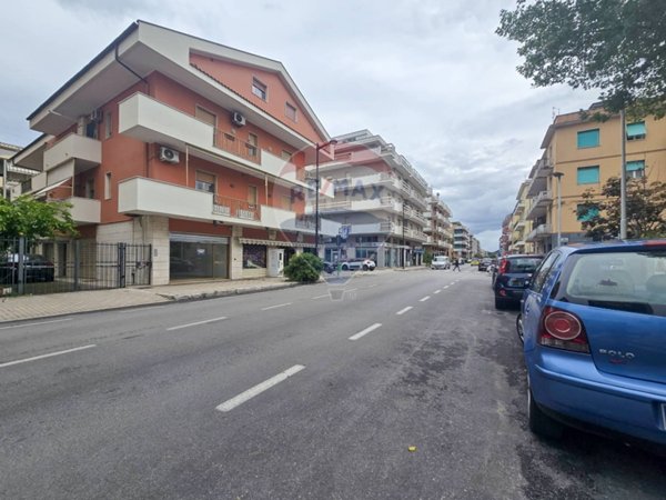 locale commerciale in affitto a Pescara in zona Stadio