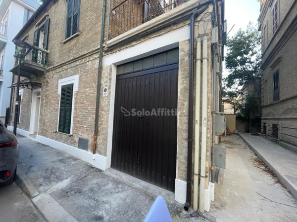 appartamento in affitto a Pescara in zona Centro Città