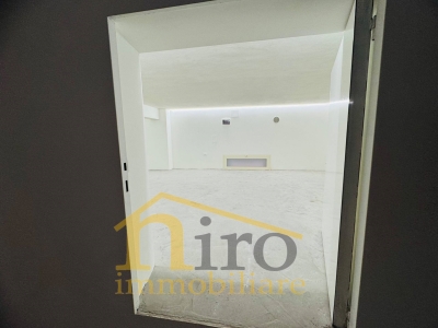 negozio in affitto a Pescara in zona Centro Città