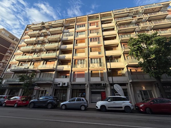 locale commerciale in affitto a Pescara