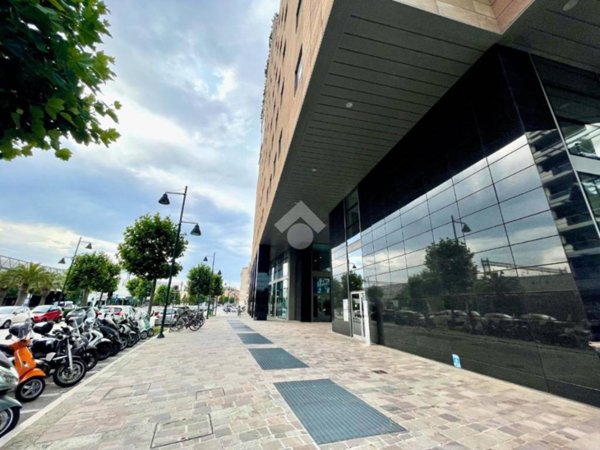 ufficio in affitto a Pescara in zona Porta Nuova
