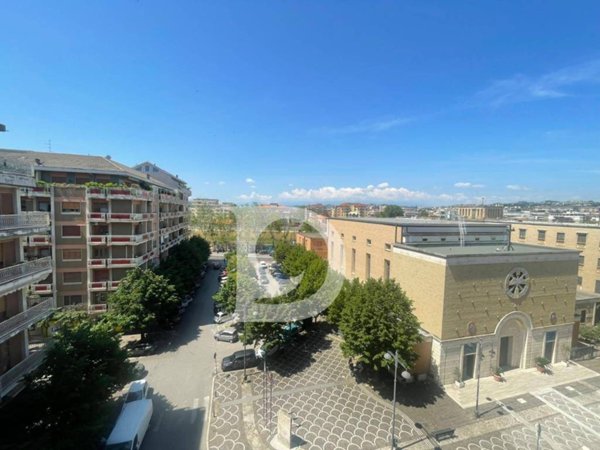appartamento in affitto a Pescara in zona Centro Città