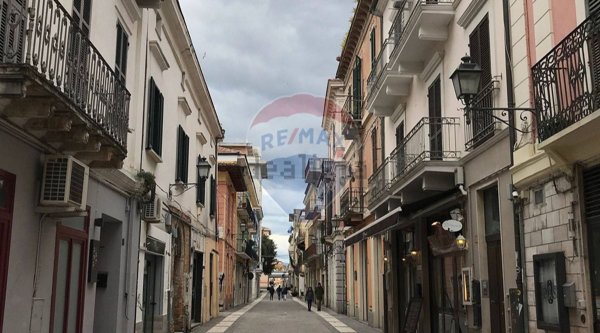 negozio in affitto a Pescara