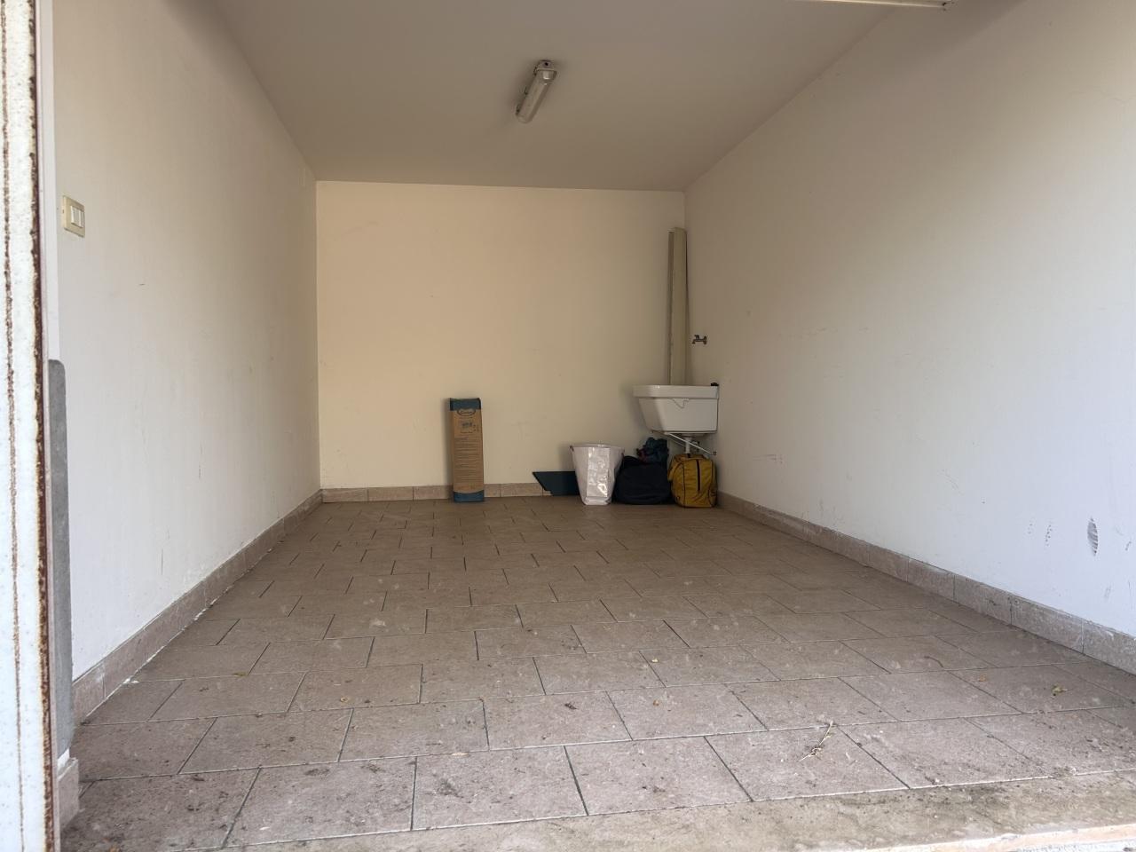 locale commerciale in affitto a Pescara
