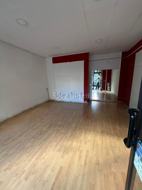 locale commerciale in affitto a Pescara