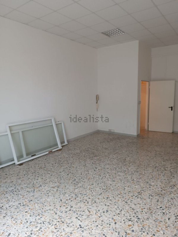 locale commerciale in affitto a Pescara in zona Stadio