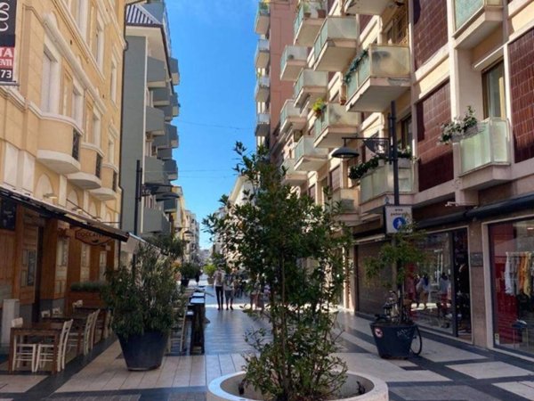 negozio in affitto a Pescara