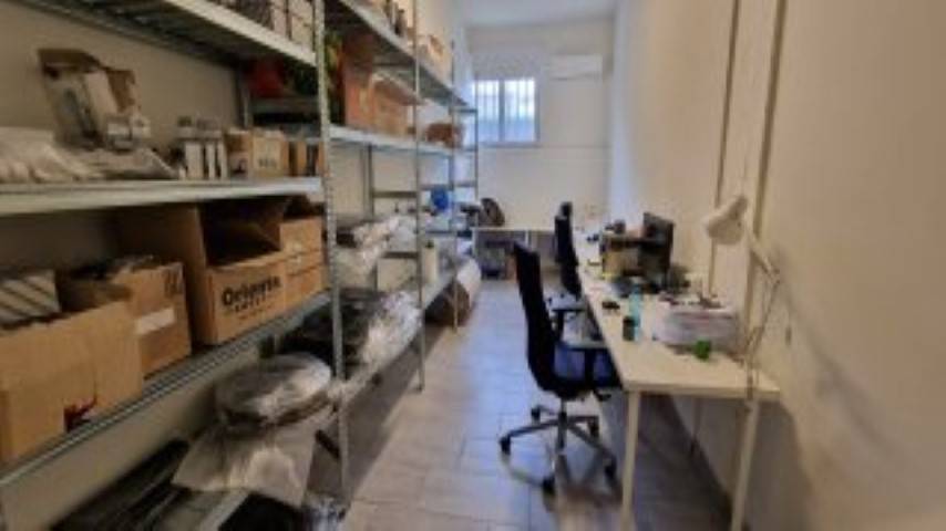 locale di sgombero in affitto a Pescara