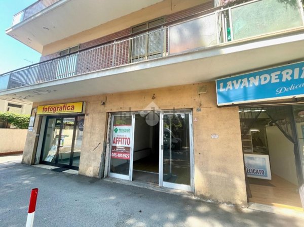 negozio in affitto a Pescara