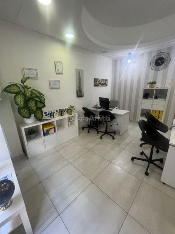 locale commerciale in affitto a Pescara in zona Centro Città