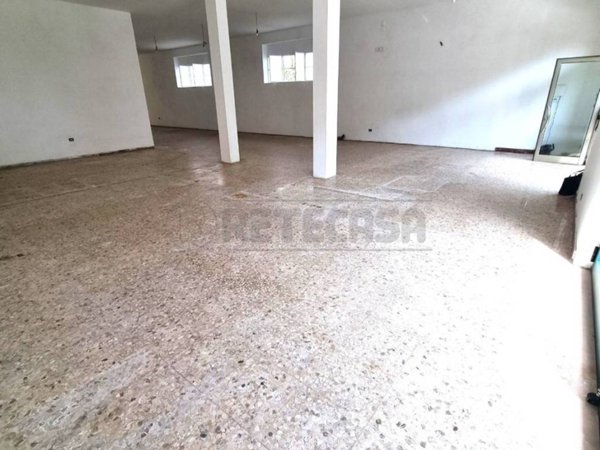 negozio in affitto a Pescara