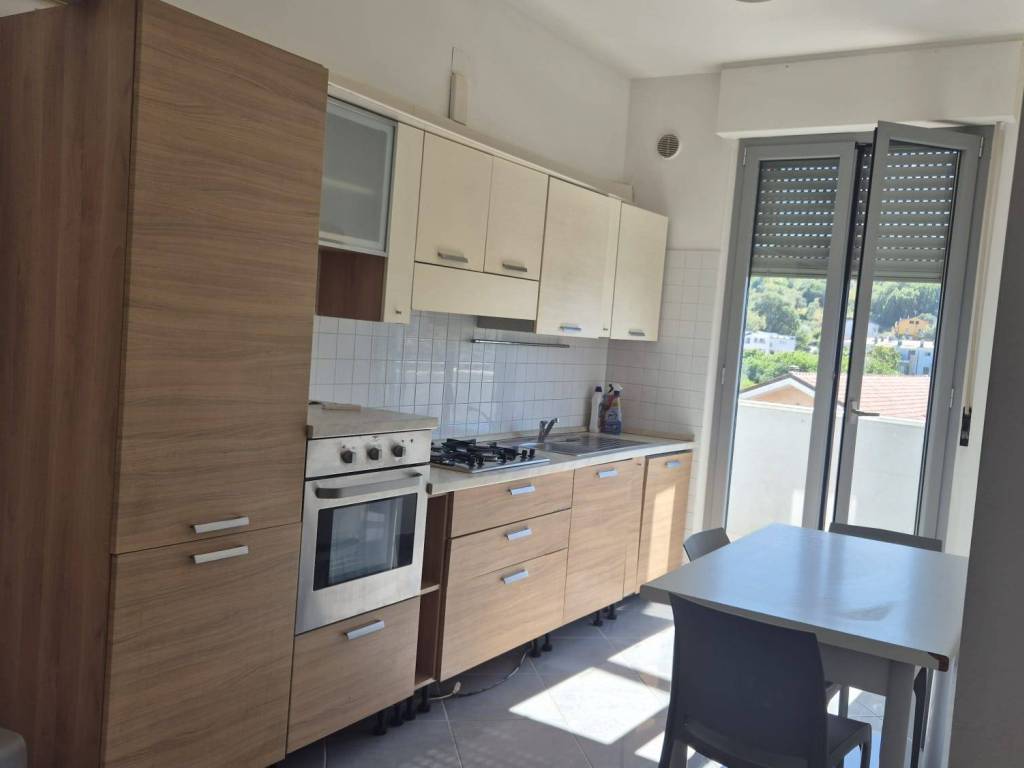 appartamento in affitto a Pescara in zona Porta Nuova