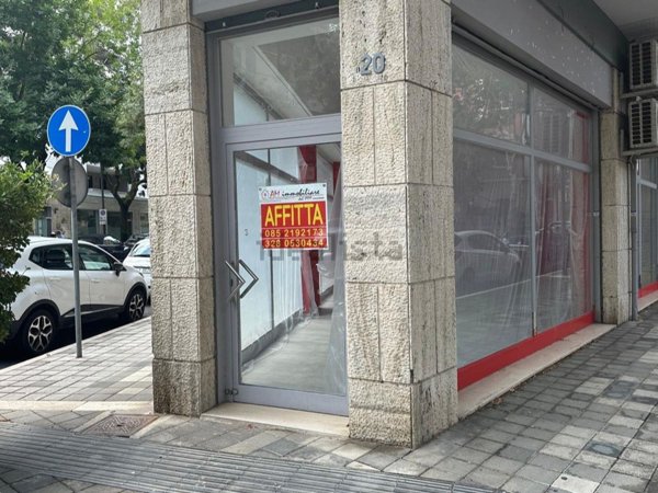 locale commerciale in affitto a Pescara in zona Porta Nuova
