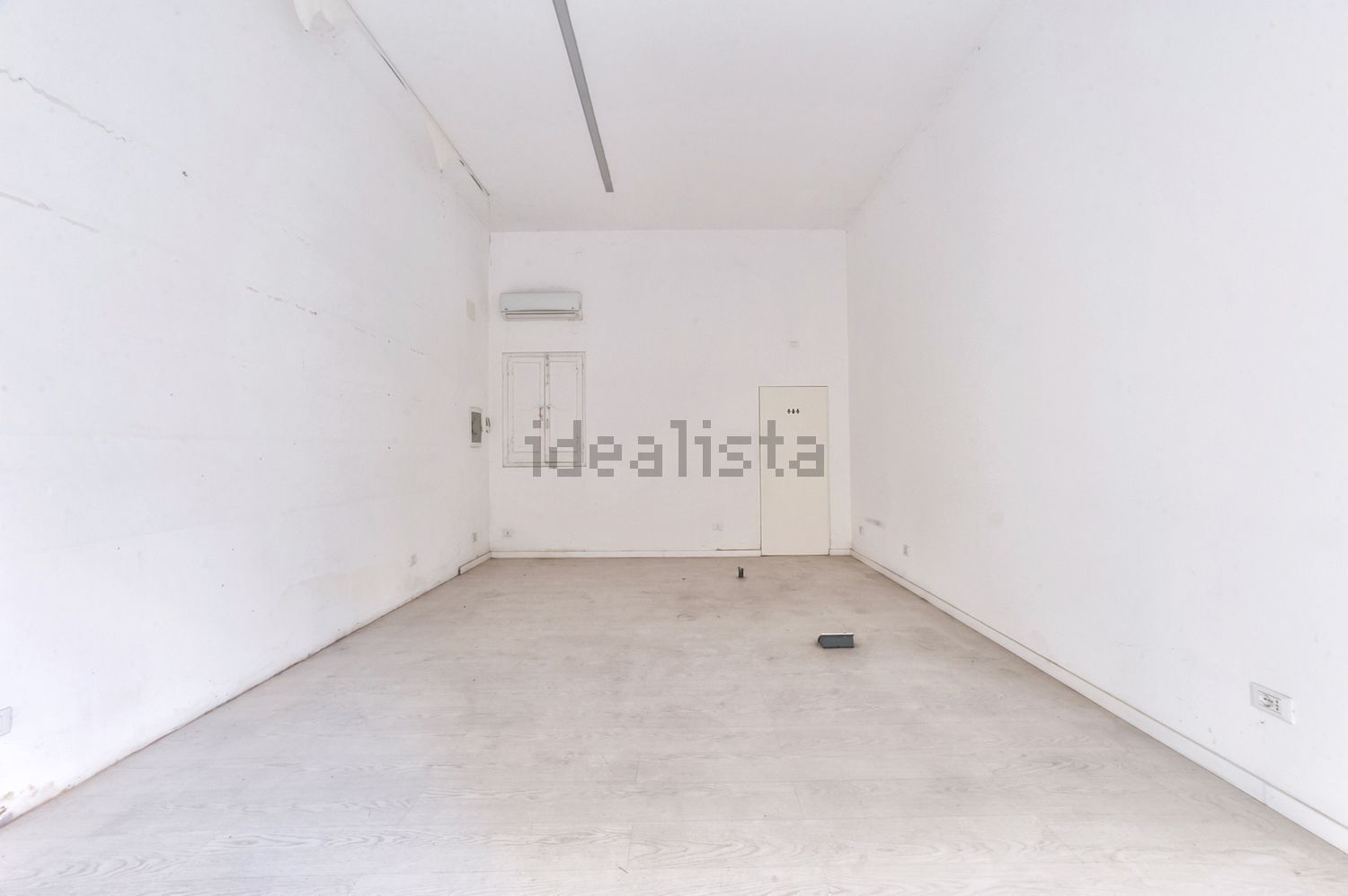 negozio in affitto a Pescara in zona Centro Città