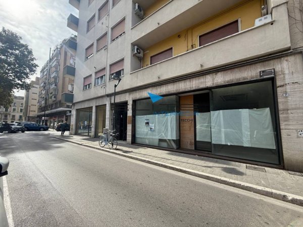 negozio in affitto a Pescara in zona Centro Città