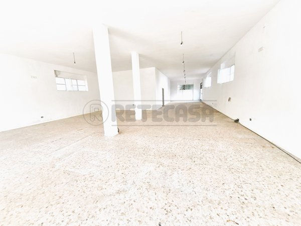 negozio in affitto a Pescara