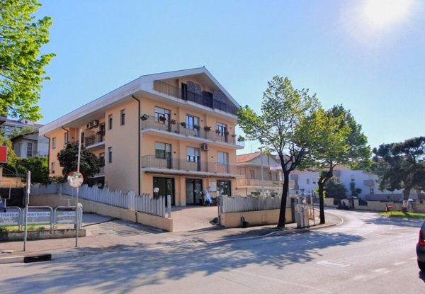 negozio in affitto a Pescara