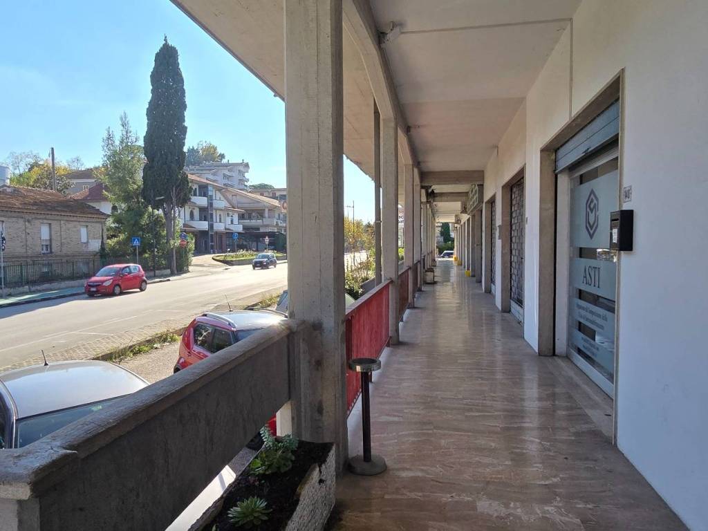 ufficio in affitto a Pescara in zona Fontanelle