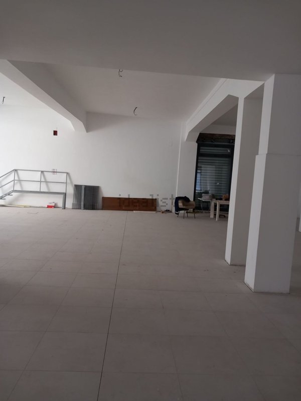 locale commerciale in affitto a Pescara in zona Centro Città