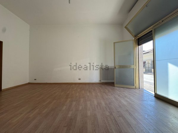 locale commerciale in affitto a Pescara