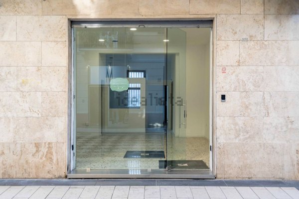 locale commerciale in affitto a Pescara