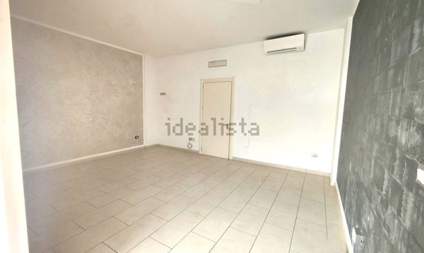 locale commerciale in affitto a Pescara